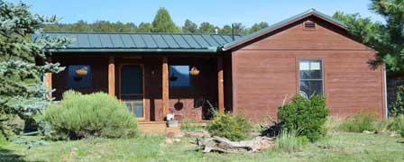 Bunkhouse At Juniper Hill mountain lodging in Nutrioso Arizona